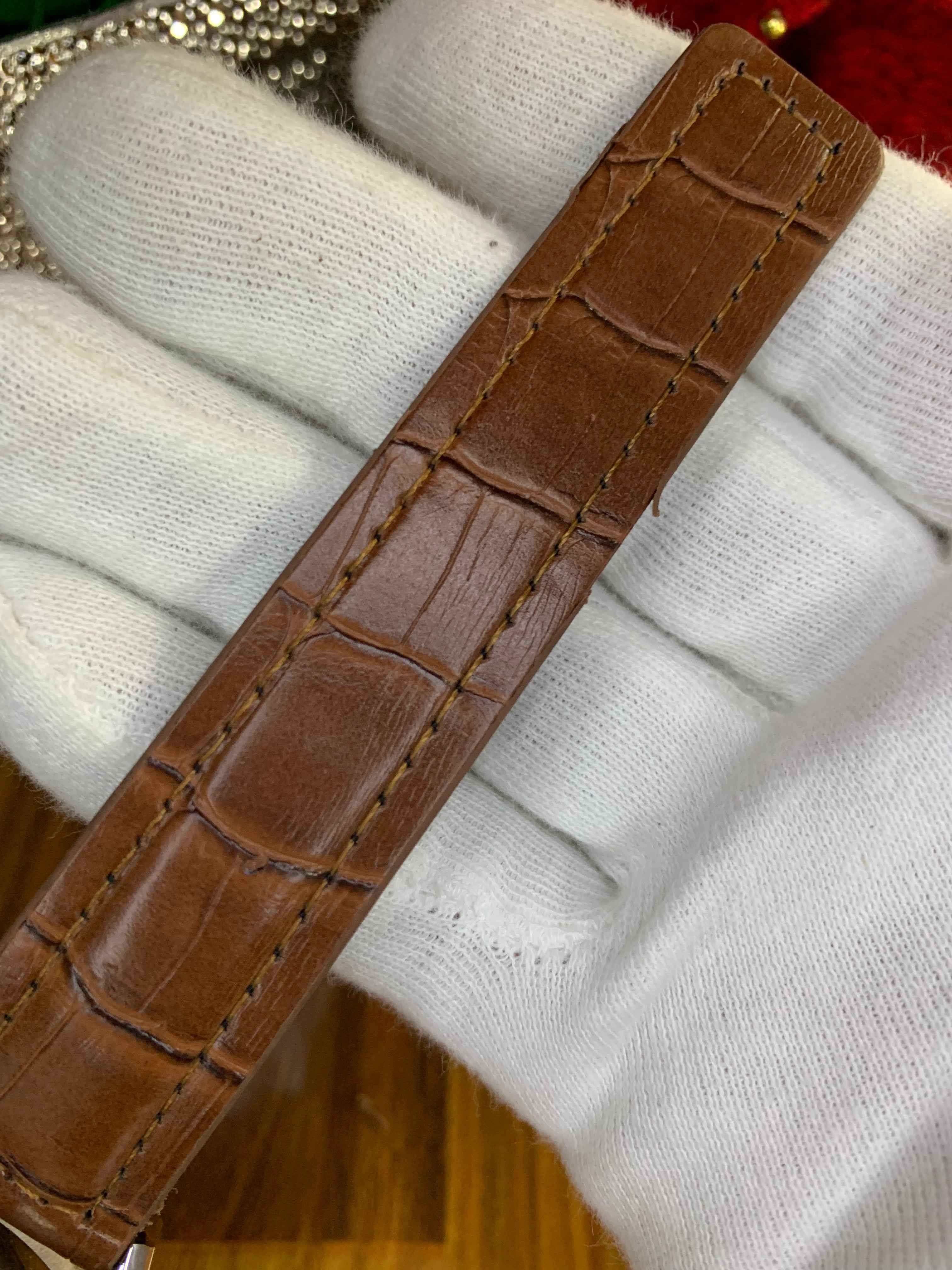 Luxury Brown Dial Quartz Watch – Leather Strap