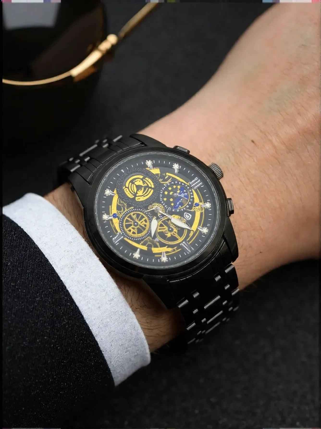 Luxury Silver Steel Watch – Elegant & Bold Style