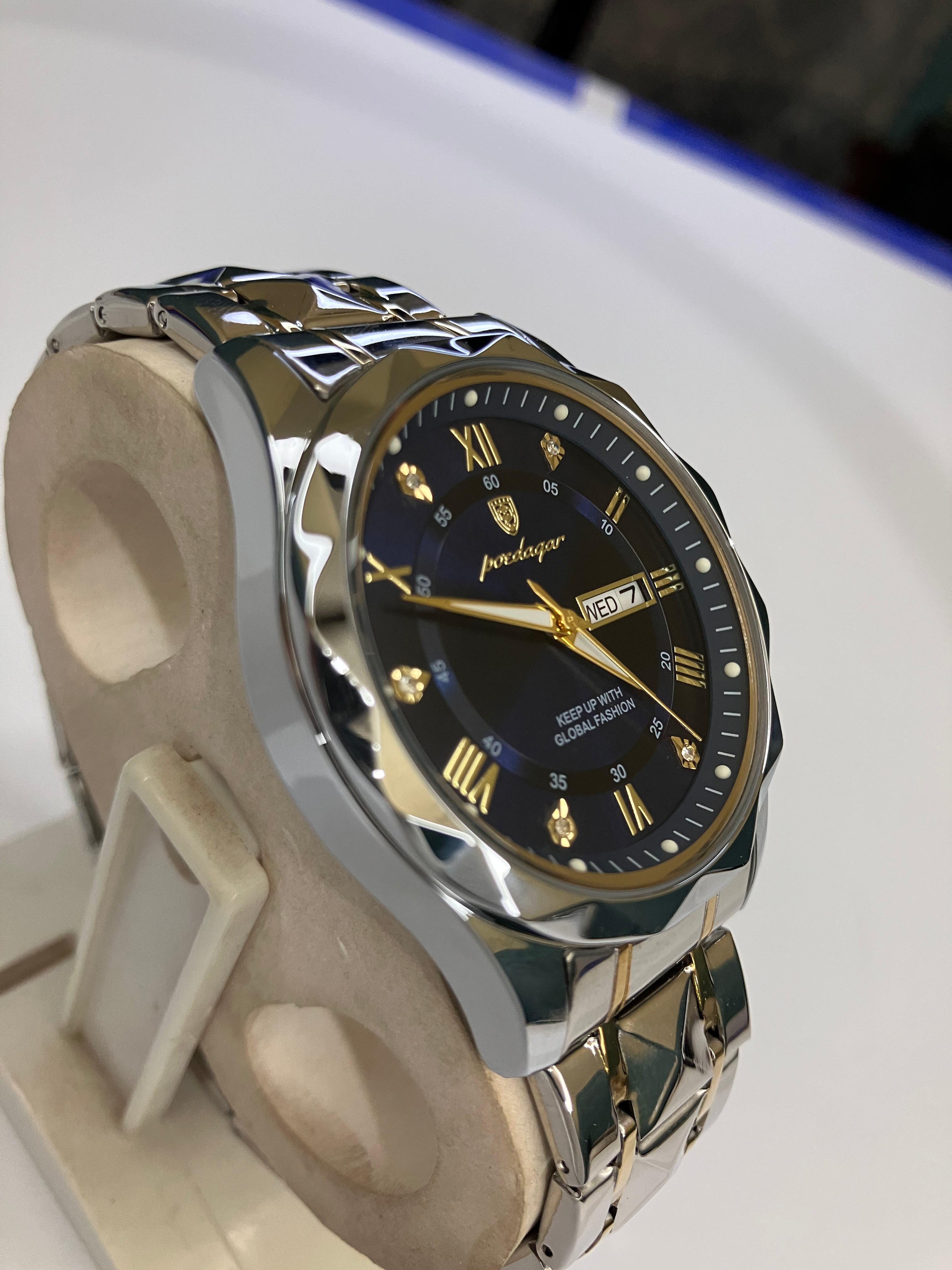 Elegant Men's Dual-Tone Wristwatch – Royal Blue Dial with Day & Date Display