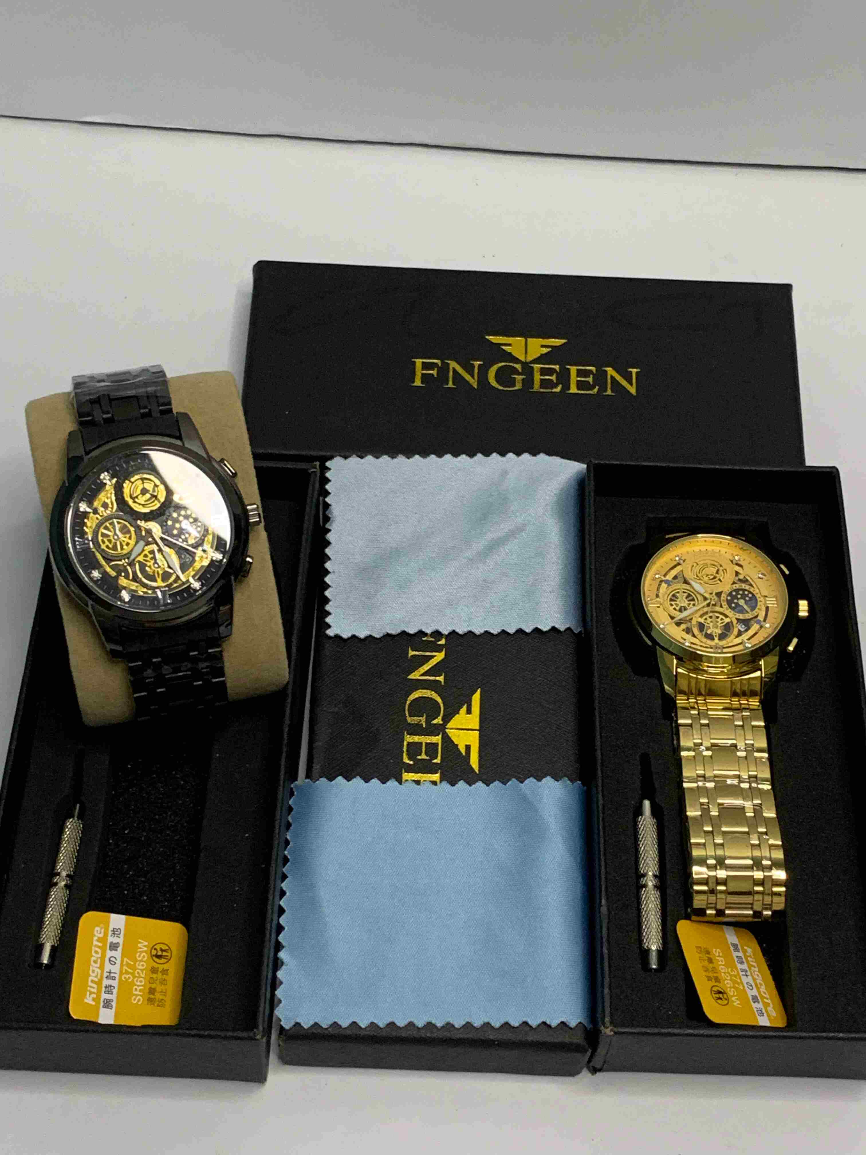 Luxury Silver Steel Watch – Elegant & Bold Style